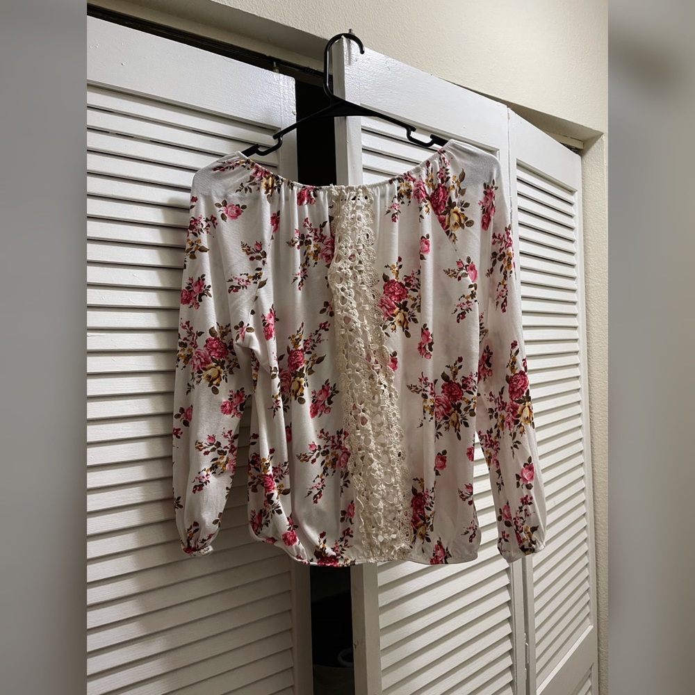 Floral Pattern Shirt - Picture 2 of 4